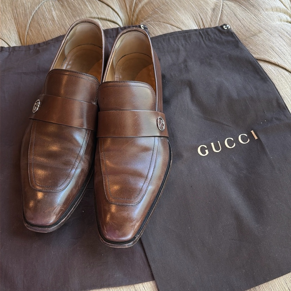 Men’s Gucci brown loafers sz 9